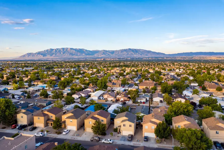 727 Avanti Street Sw, Albuquerque, NM 87121 - #2