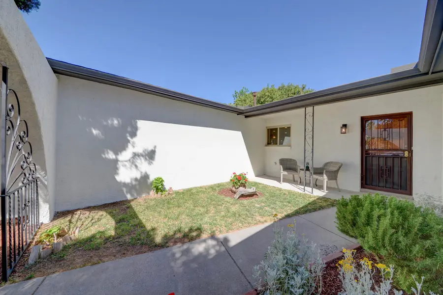 3805 Valerie Place Ne, Albuquerque, NM 87111 - #3