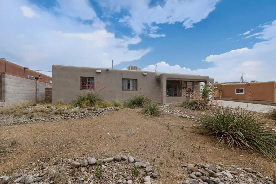 8026 Aspen Avenue Ne, Albuquerque, NM 87110 - #3