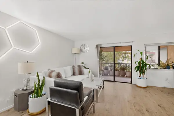 921 Country Club Drive Se #APT G, Rio Rancho, NM 87124