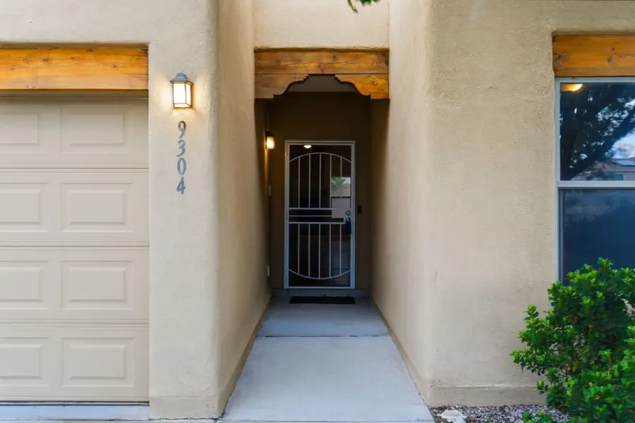 9304 Tephra Avenue Nw, Albuquerque, NM 87120 - #3