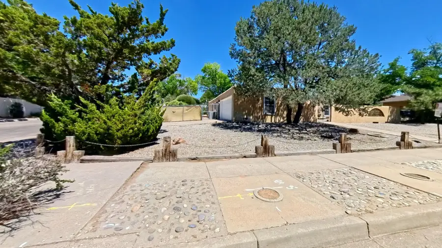 3816 Pennsylvania Street Ne, Albuquerque, NM 87110 - #2