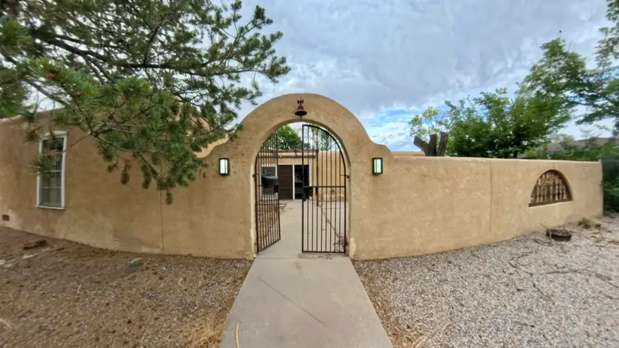 3816 Pennsylvania Street Ne, Albuquerque, NM 87110 - #3