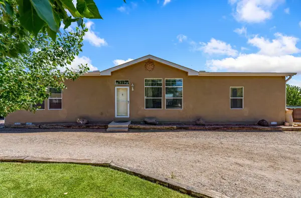 4411 Carlton Street Nw, Albuquerque, NM 87107