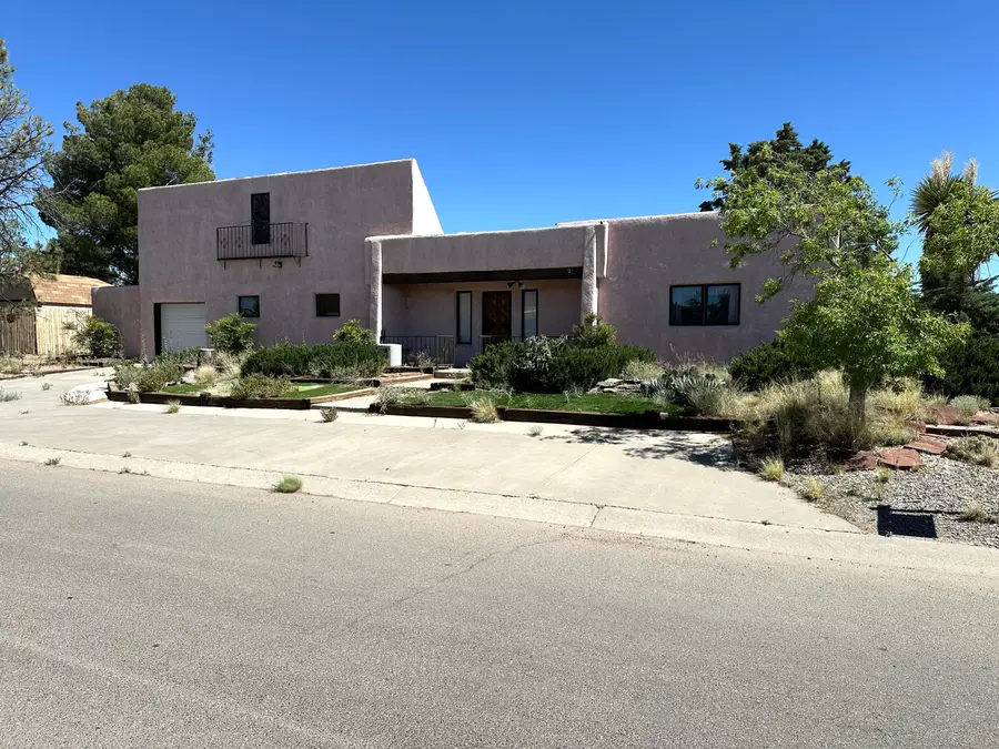621 N Palmer Lane Ne, Rio Communities, NM 87002 - #3