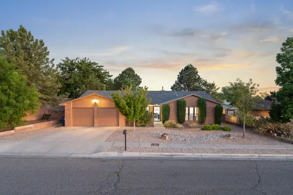 9812 Academy Hills Drive Ne, Albuquerque, NM 87111