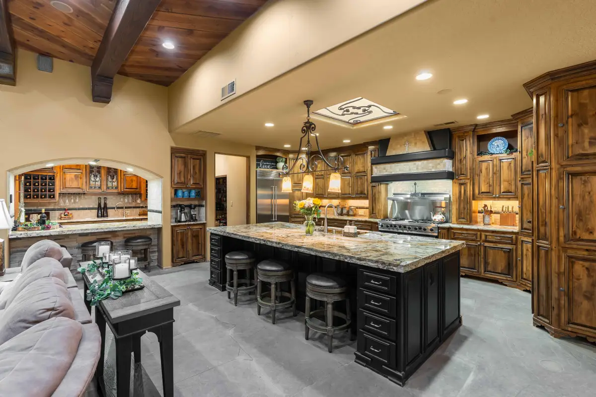 10040 Los Cansados Road Nw, Albuquerque, NM 87114 - #1