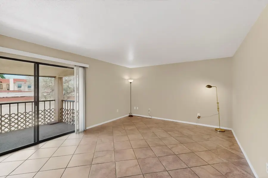 921 Country Club Drive Se #APT J, Rio Rancho, NM 87124 - #3