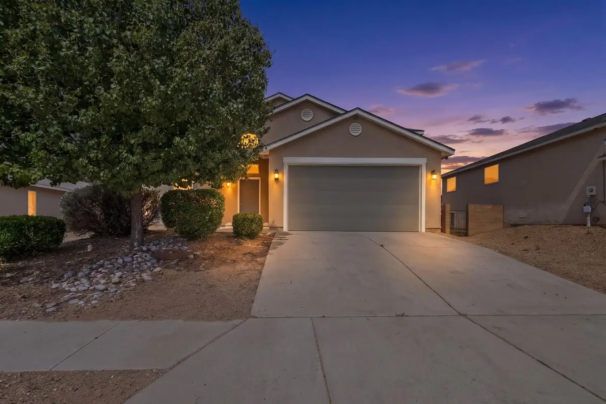 235 Cloud View Avenue Sw, Los Lunas, NM 87031 - #1