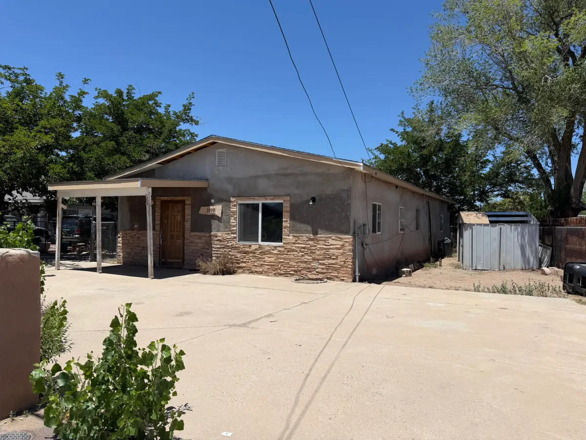 2009 Blake Road Sw, Albuquerque, NM 87105 - #1