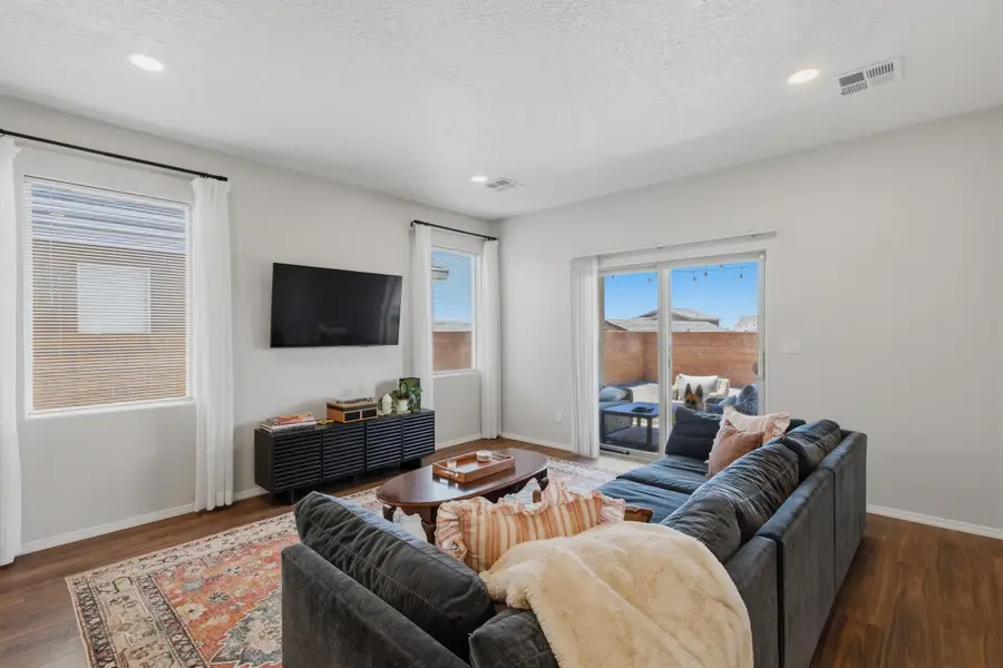 2027 White Dove Street Se, Albuquerque, NM 87123 - #3