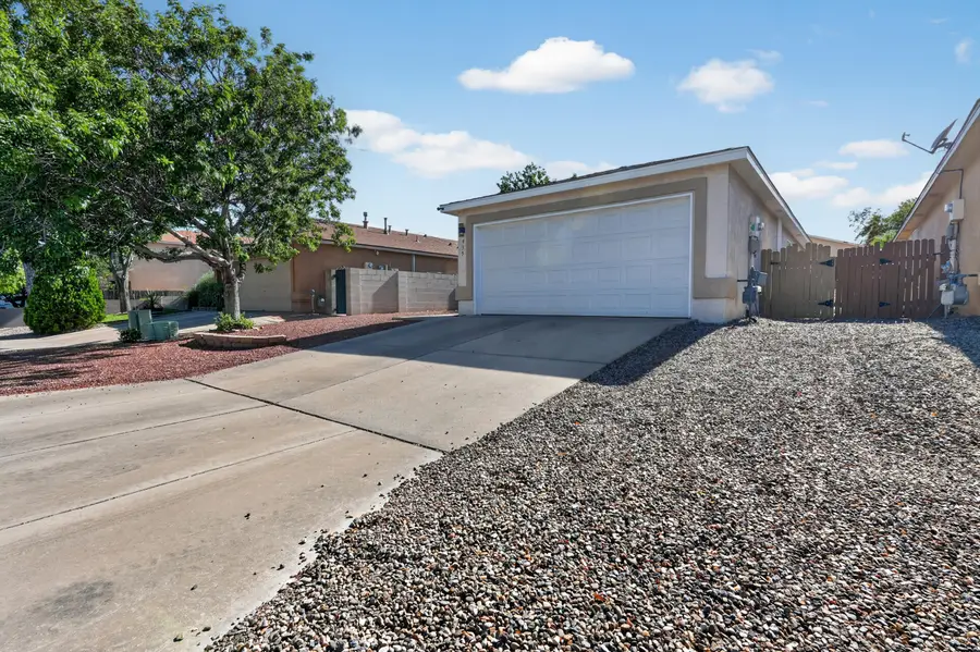 935 Peacock Drive Sw, Albuquerque, NM 87121 - #2