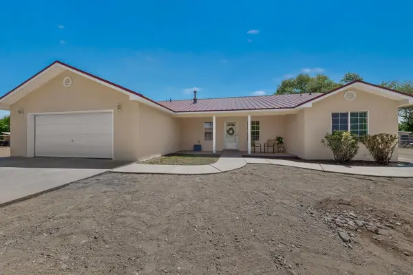 6 King Court, Los Lunas, NM 87031