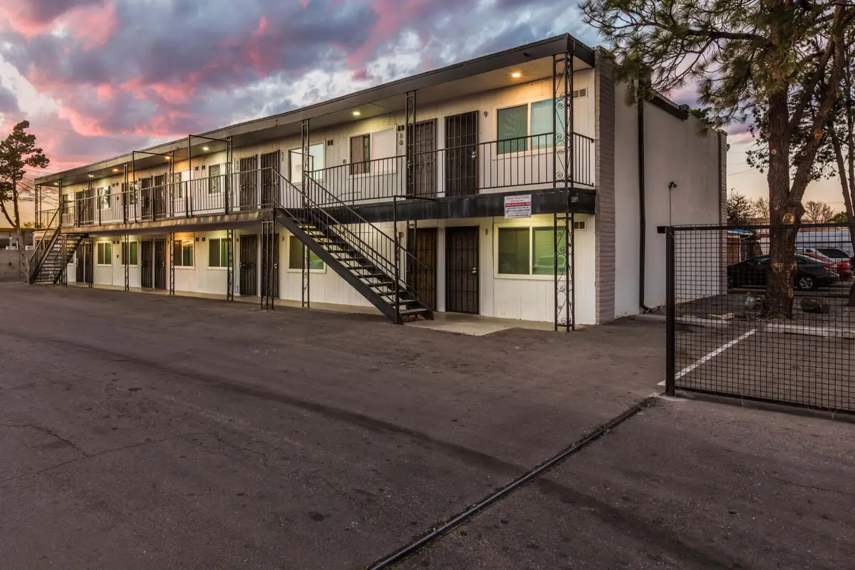433 Mesilla & 437 (4 Lots) Street Se, Albuquerque, NM 87108 - #1