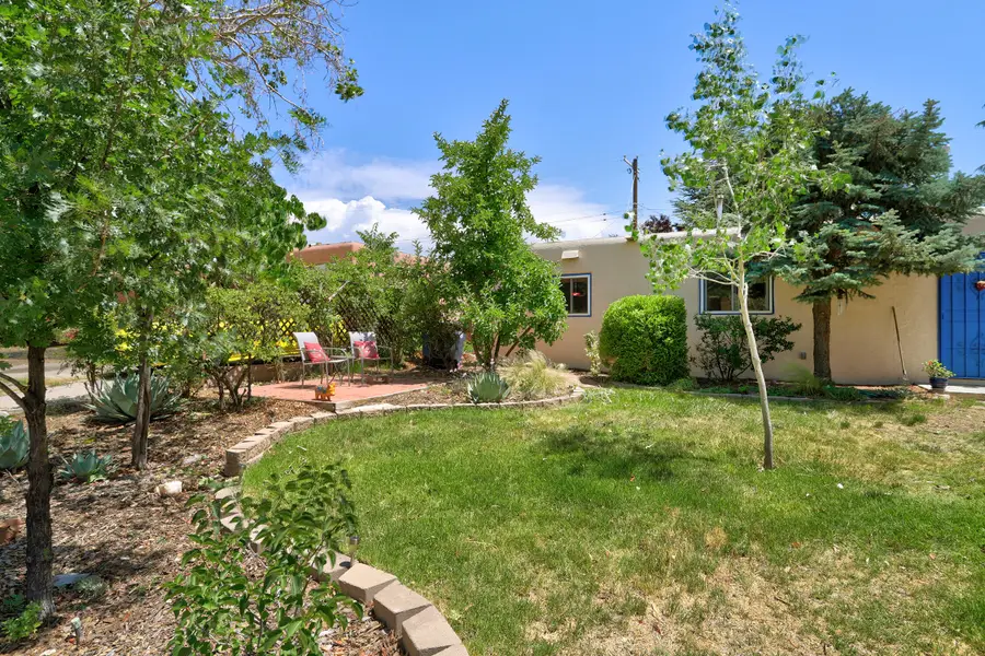 7806 Robin Avenue Ne, Albuquerque, NM 87110 - #2
