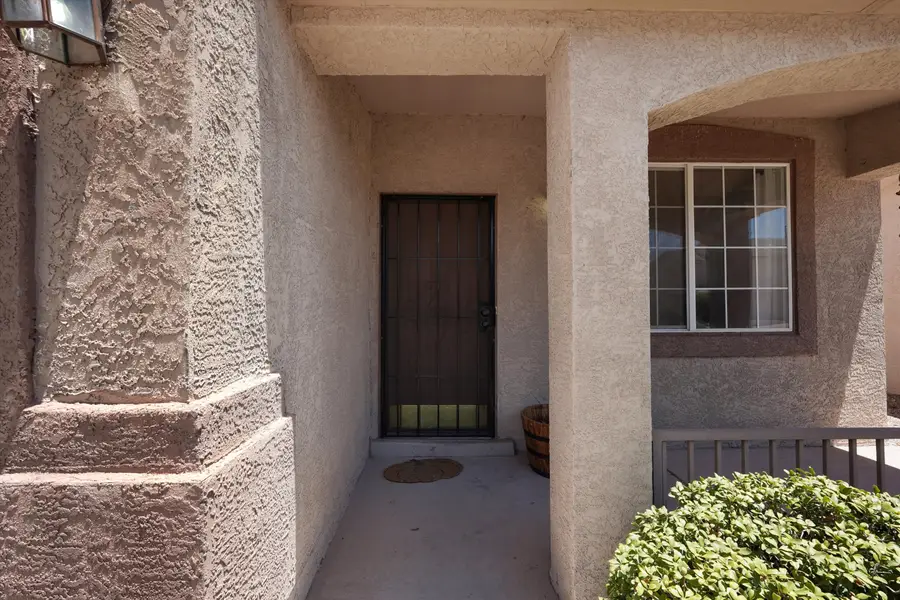 2511 Clear Sky Street Sw, Los Lunas, NM 87031 - #2
