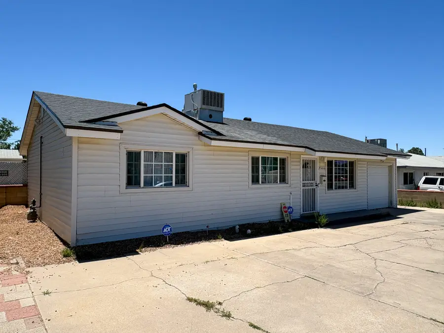 3808 Candelaria Road Ne, Albuquerque, NM 87110 - #2