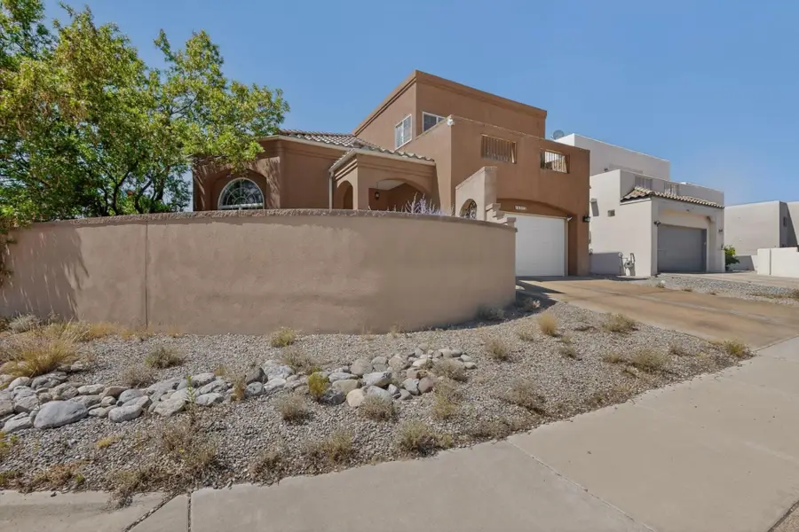 6352 Pima Place Nw, Albuquerque, NM 87120 - #3