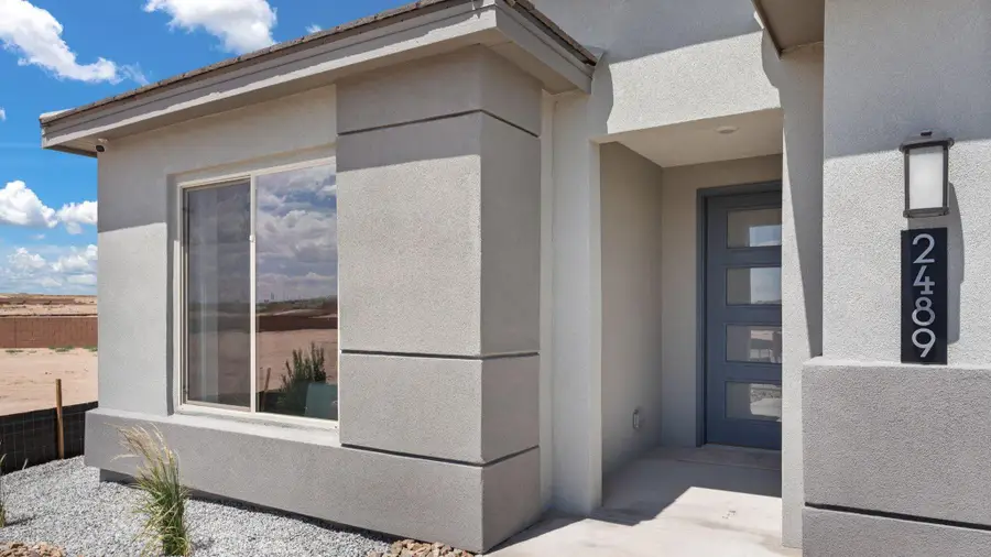 2447 Marble Avenue Ne, Rio Rancho, NM 87144 - #2