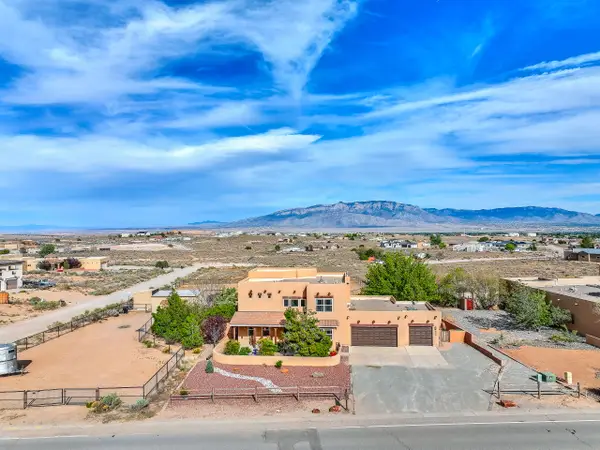 714 10th Street Ne, Rio Rancho, NM 87124