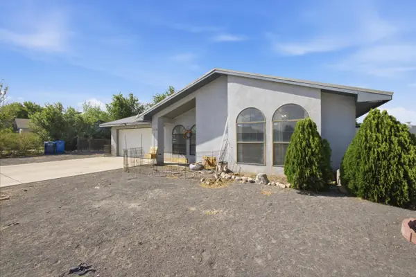1070 Peach Court, Los Lunas, NM 87031