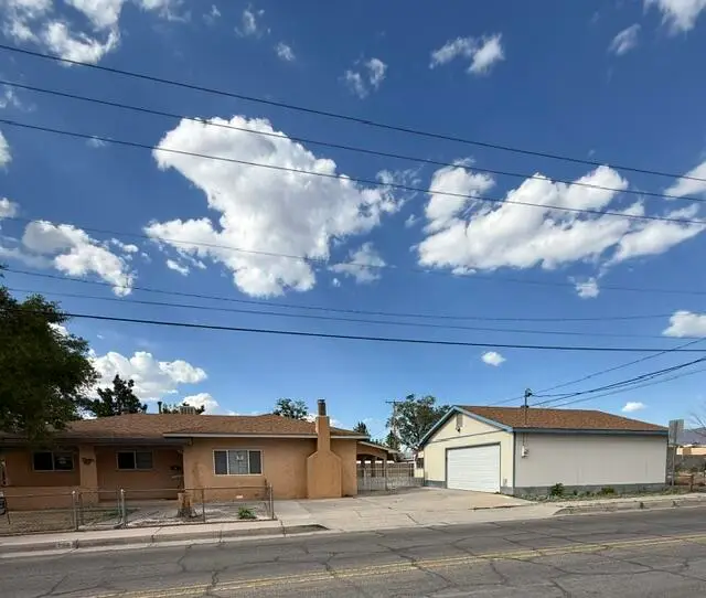 736 Kentucky Street Se, Albuquerque, NM 87108 - #3