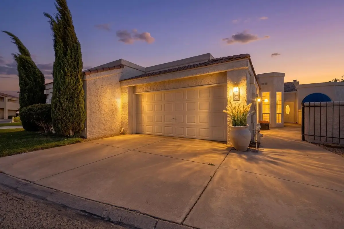 560 Eastlake Drive Se, Rio Rancho, NM 87124 - #1