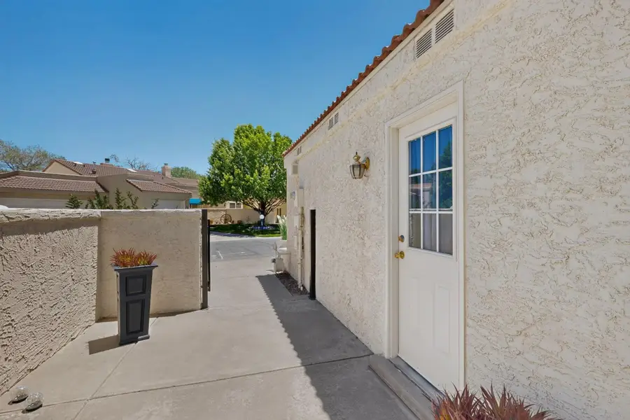 560 Eastlake Drive Se, Rio Rancho, NM 87124 - #3