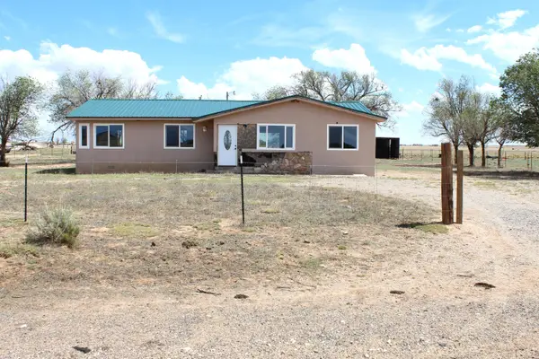 31 E Borachita Drive, Moriarty, NM 87035