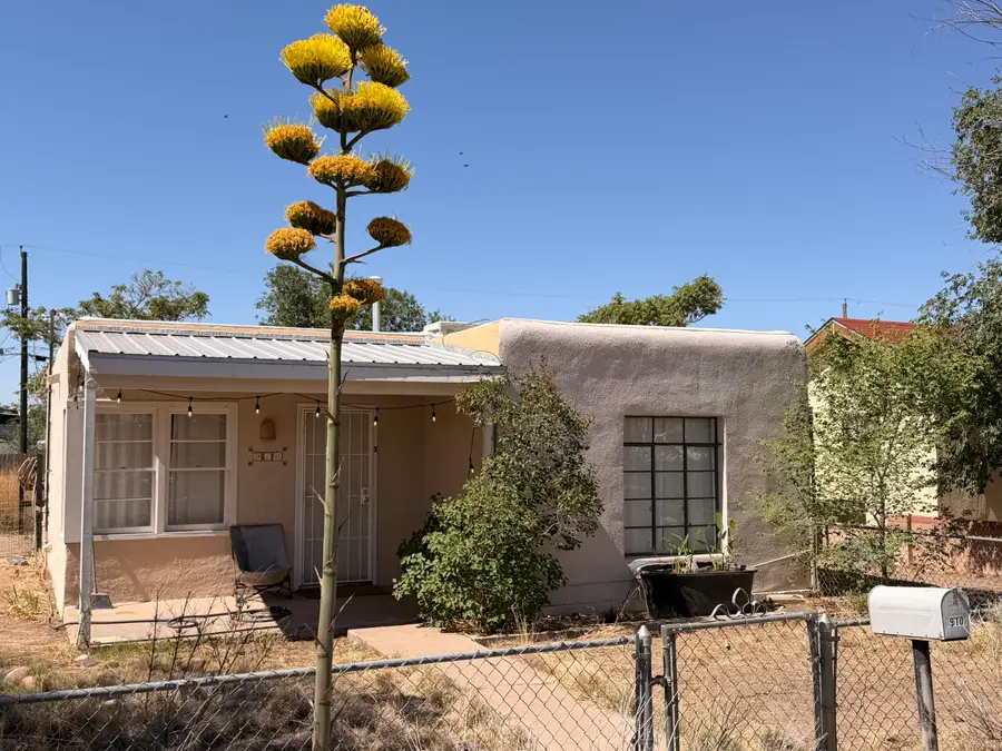 910 Headingly Avenue Nw, Albuquerque, NM 87107 - #2