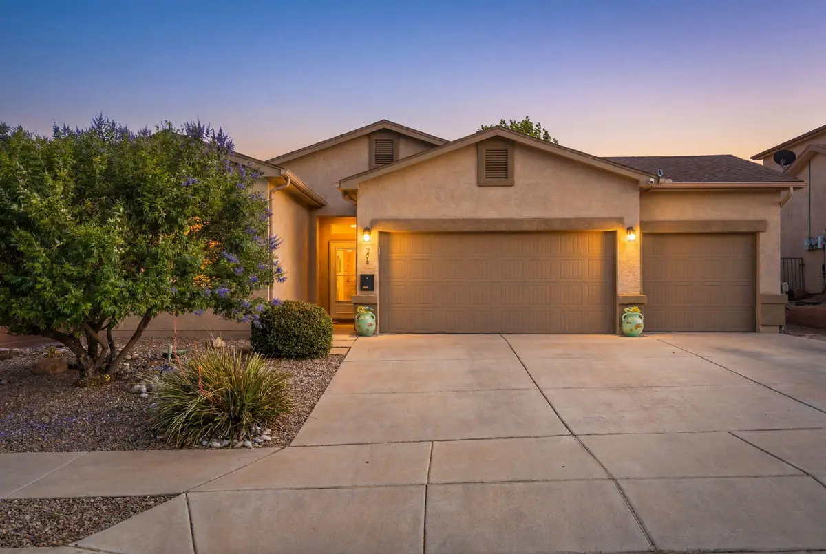 256 Landing Trail Ne, Rio Rancho, NM 87124 - #1