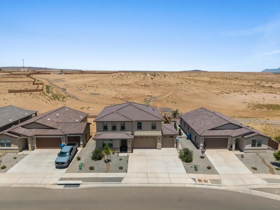 1412 Valle De Colores Street Nw, Los Lunas, NM 87031 - #3