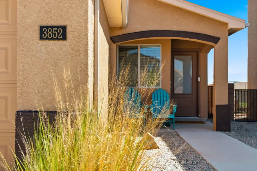3852 Hernandez Street Sw, Los Lunas, NM 87031 - #3