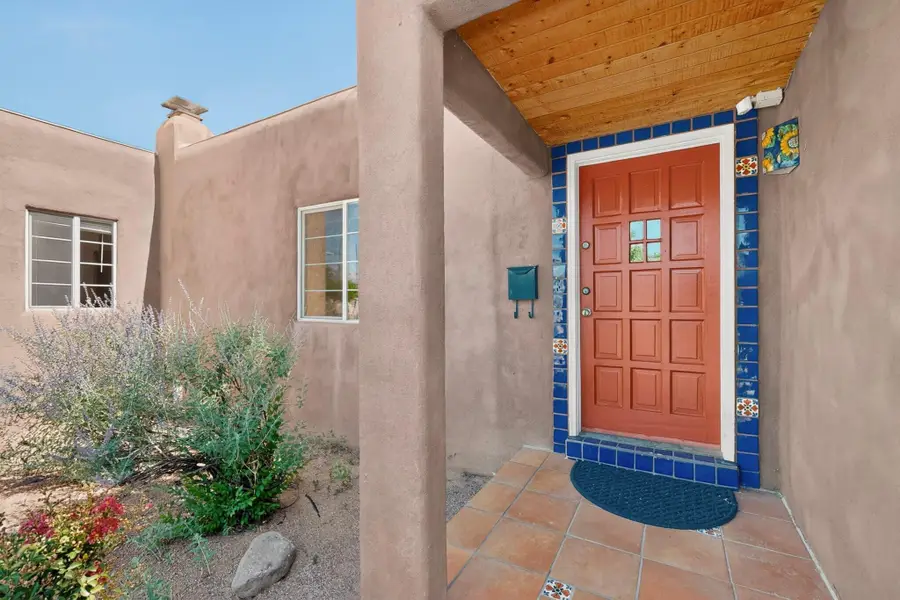 3020 Mackland Avenue Ne, Albuquerque, NM 87106 - #3
