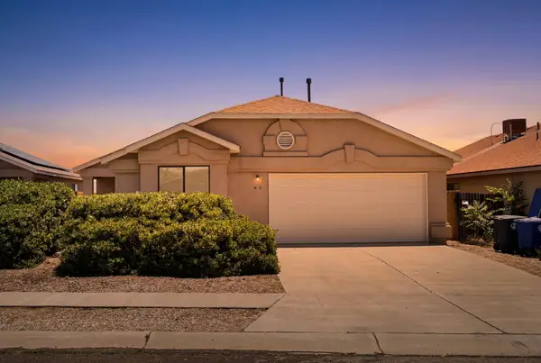 632 Shire Street Sw, Albuquerque, NM 87121
