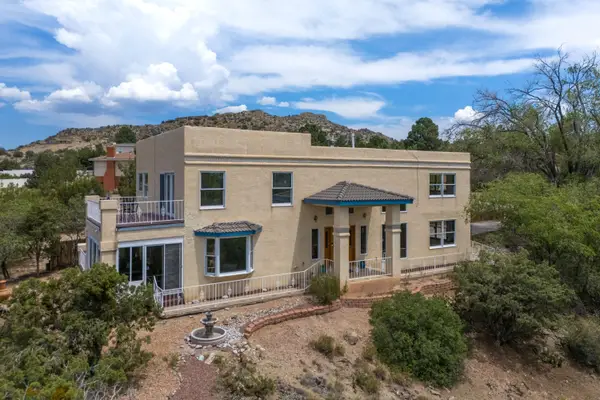 911 Warm Sands Drive Se, Albuquerque, NM 87123