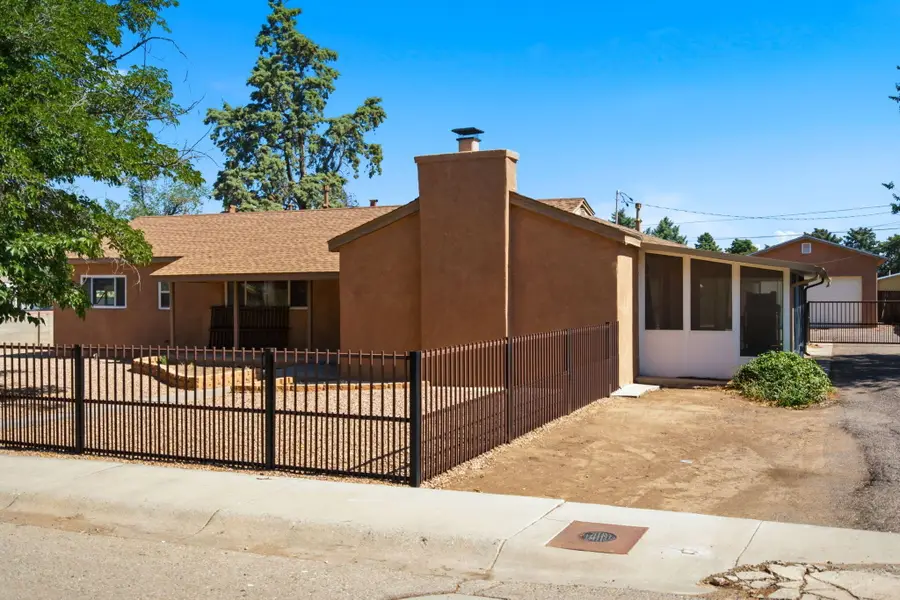 105 Green Valley Road Nw, North Valley, NM 87107 - #2