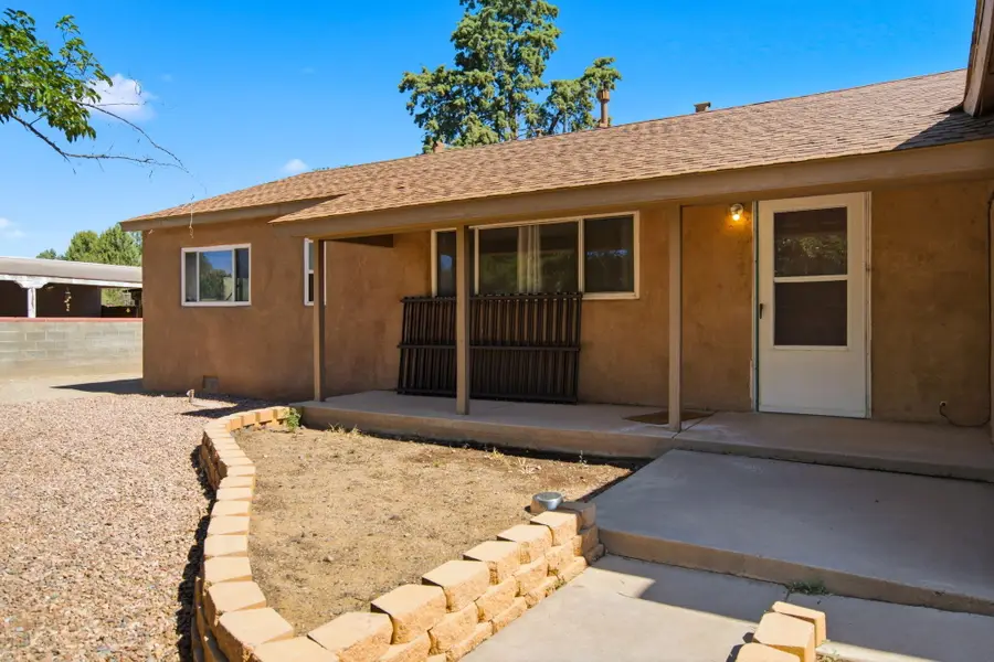 105 Green Valley Road Nw, North Valley, NM 87107 - #3