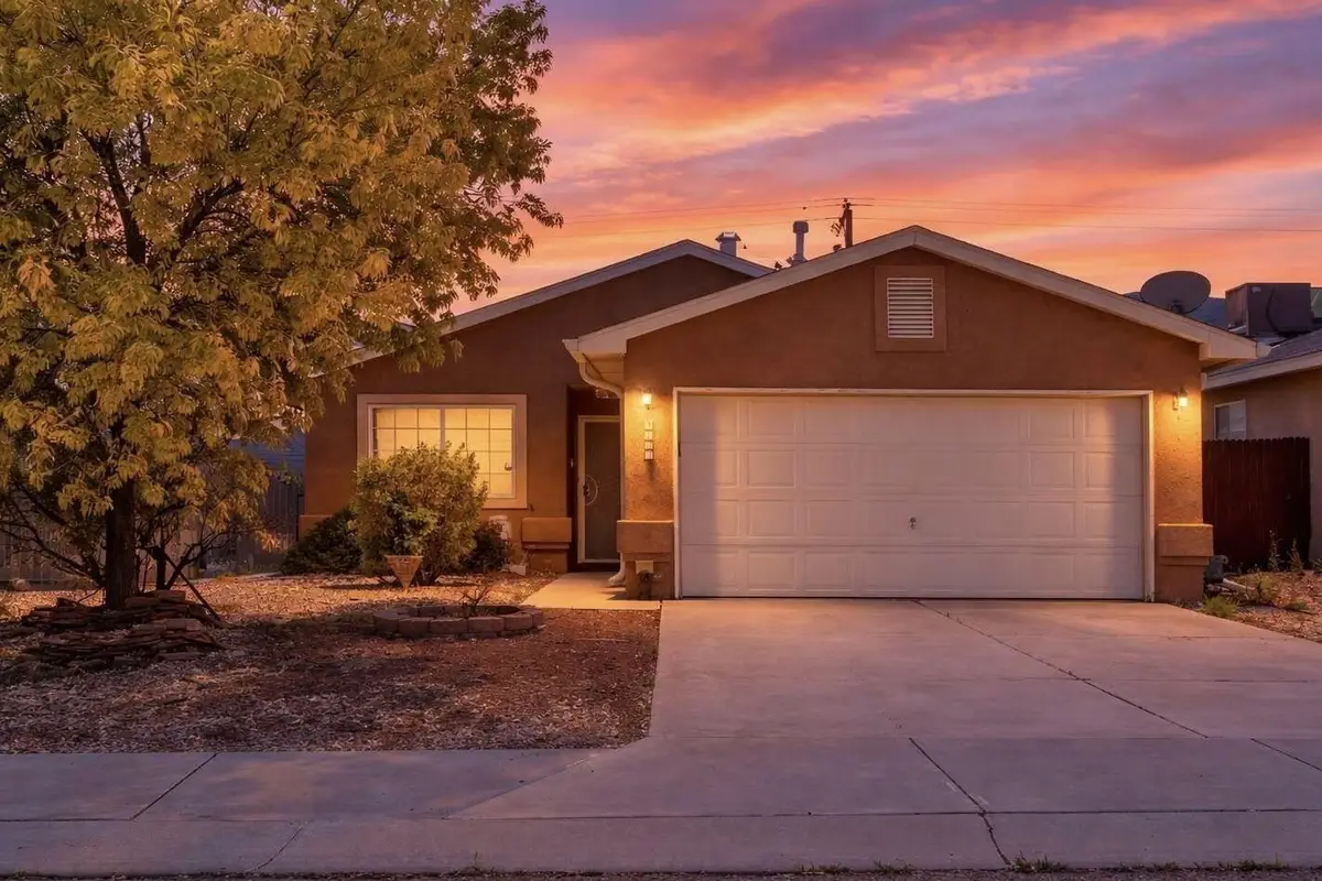 9100 Eiffel Avenue Sw, Albuquerque, NM 87121 - #1