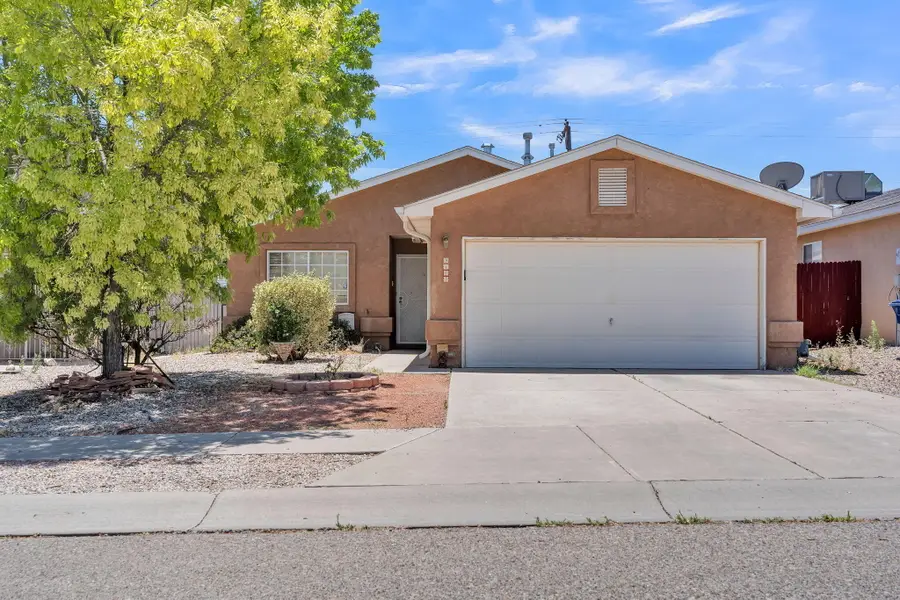 9100 Eiffel Avenue Sw, Albuquerque, NM 87121 - #2