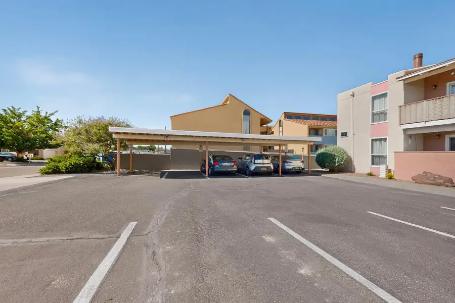 1823 Dartmouth Drive Ne #APT 201, Albuquerque, NM 87106 - #2