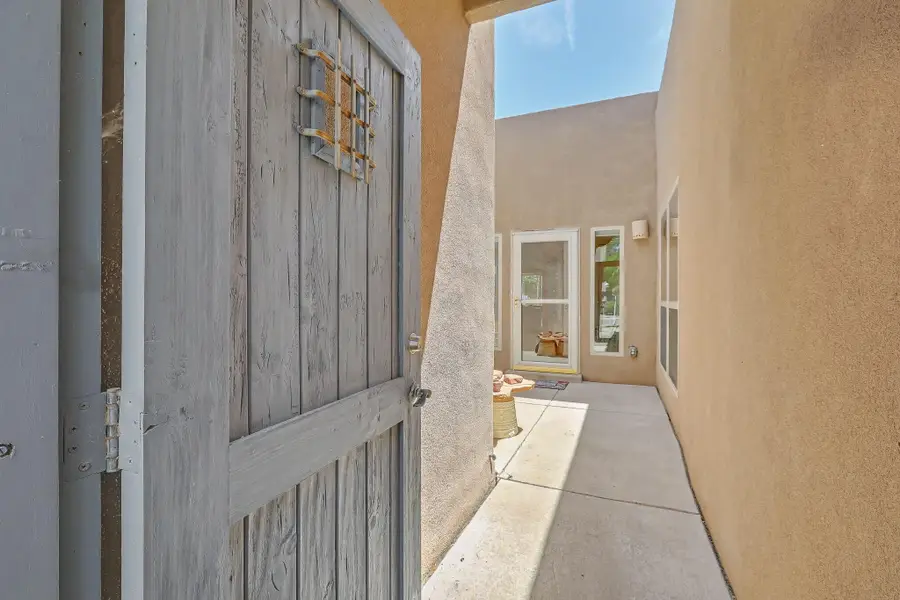 608 Flint Ridge Trail Se, Albuquerque, NM 87123 - #2