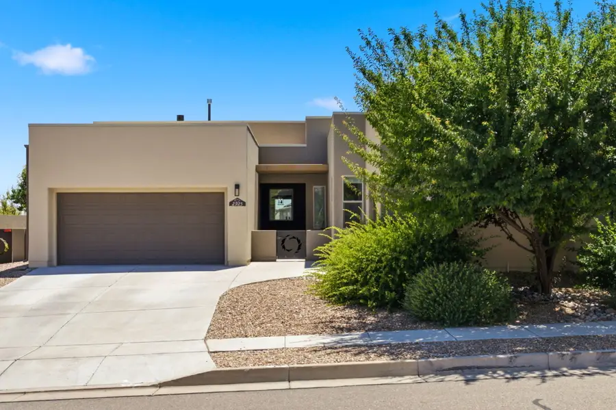 2925 Redondo Santa Fe Ne, Rio Rancho, NM 87144 - #3