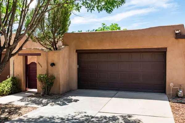 6205 Sabre Court Nw, Albuquerque, NM 87107