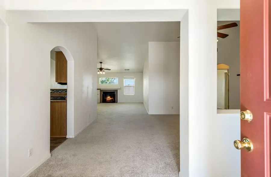 5825 Chaco Loop Ne, Rio Rancho, NM 87144 - #3