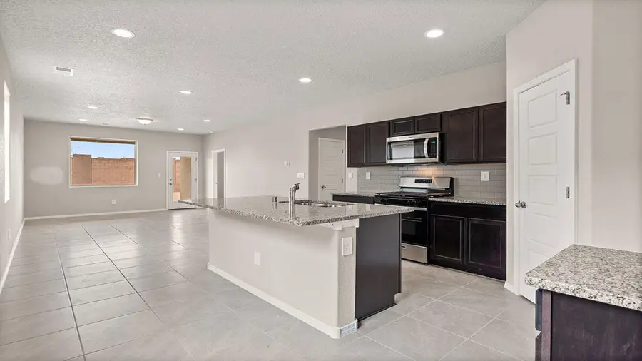 6 Seguro Court, Los Lunas, NM 87031 - #3