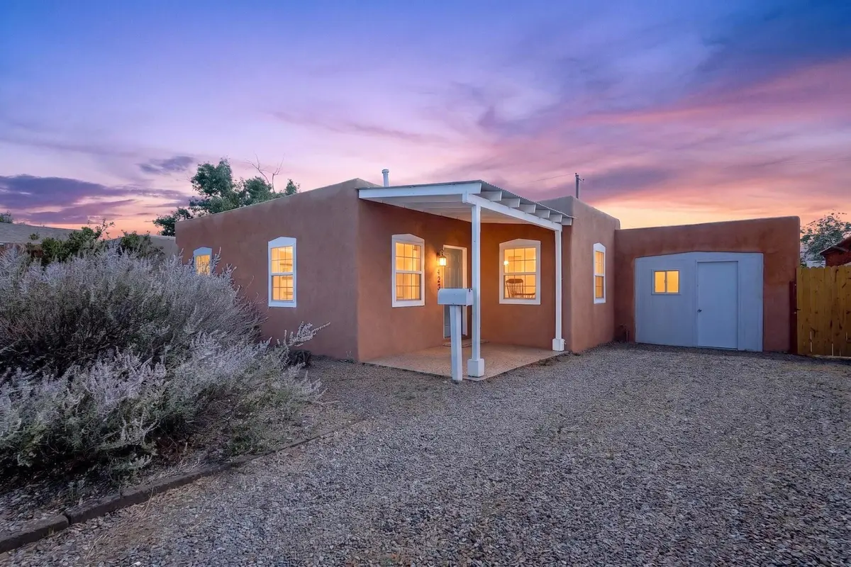 423 Alcazar Street Ne, Albuquerque, NM 87108 - #1