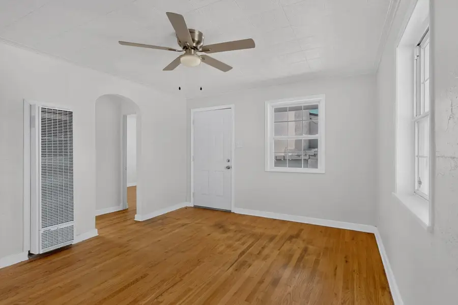 423 Alcazar Street Ne, Albuquerque, NM 87108 - #3
