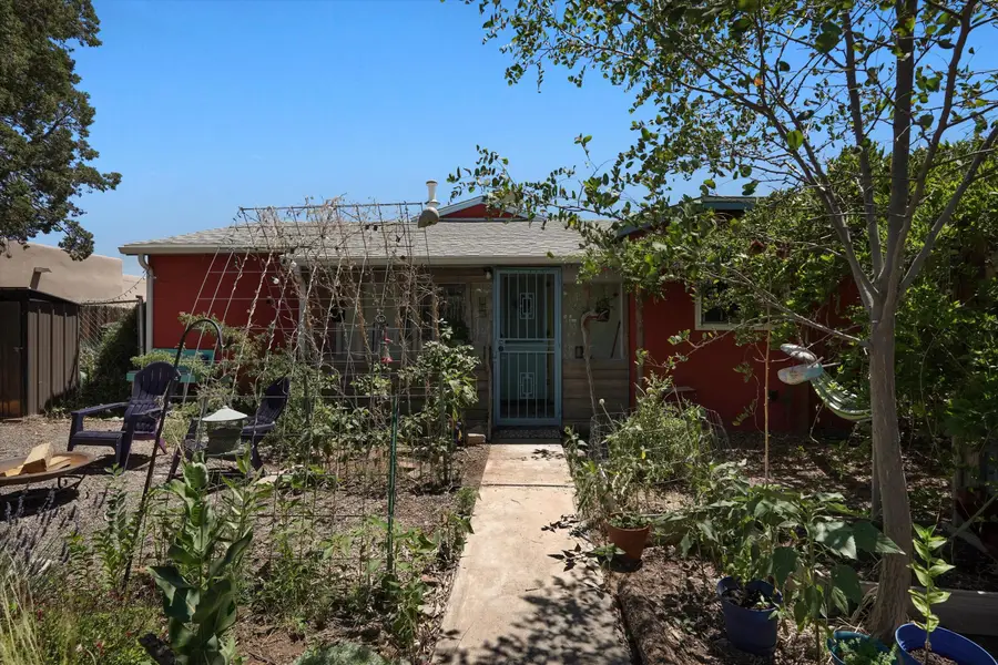 806 Delamar Avenue Nw, Albuquerque, NM 87107 - #2