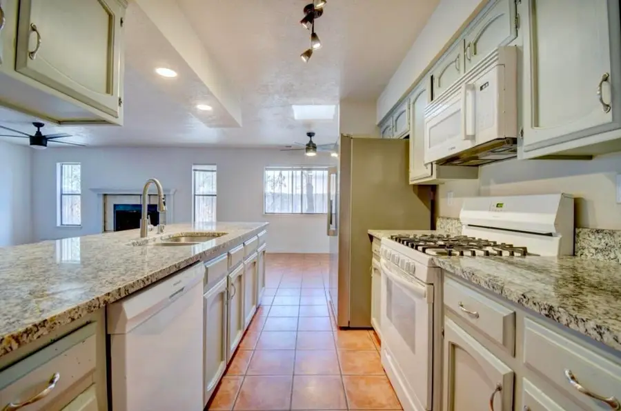 2100 Black Hills Road Ne, Rio Rancho, NM 87124 - #2